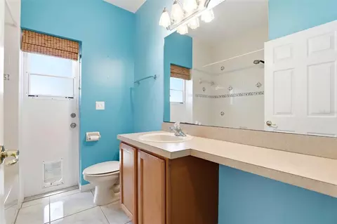Bath - 2430 Heron Ct, Saint Cloud, FL 34771 photo 3 of 4