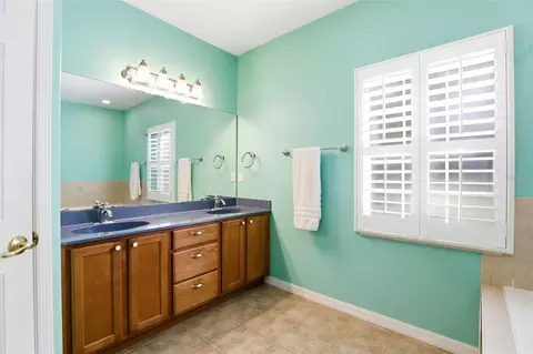 Bath - 2430 Heron Ct, Saint Cloud, FL 34771 photo 1 of 4