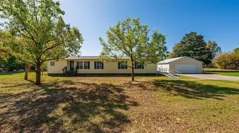 5353 NE 136th Pl, Oxford, FL 34484