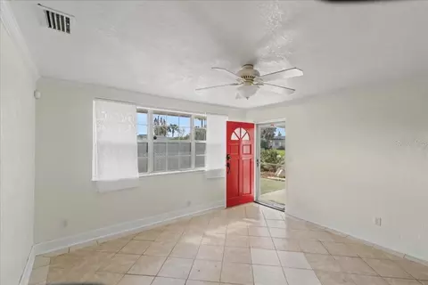 Living - 15 Alamanda Dr, Ormond Beach, FL 32176 photo 2 of 5