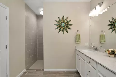 Bath - 7934 SW 74th Loop, Ocala, FL 34481 photo 5 of 5