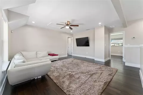 Living - 606 E 6th Ave, Windermere, FL 34786 photo 4 of 4