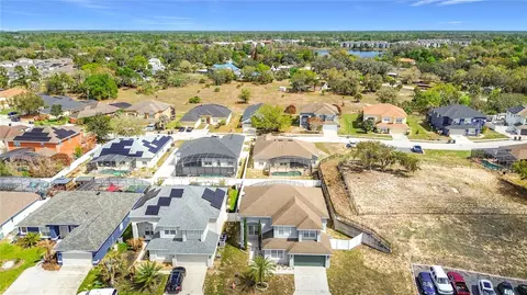 406 Wildflower Rd, Davenport, FL 33837