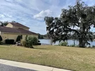 421 W Blue Water Edge Dr, Eustis, FL 32736 photo 2