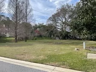 413 W Blue Water Edge Dr, Eustis, FL 32736