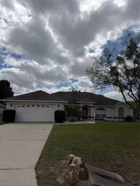 Exterior - 4572 NW 32nd St, Ocala, FL 34482 photo 2 of 3