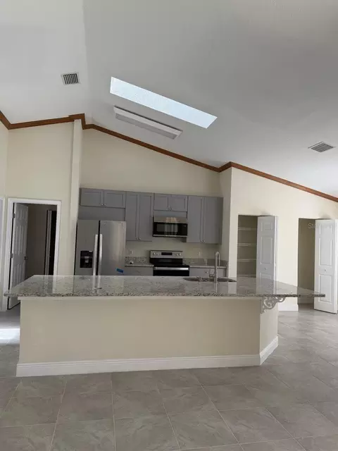 Kitchen - 4572 NW 32nd St, Ocala, FL 34482 photo 2 of 2