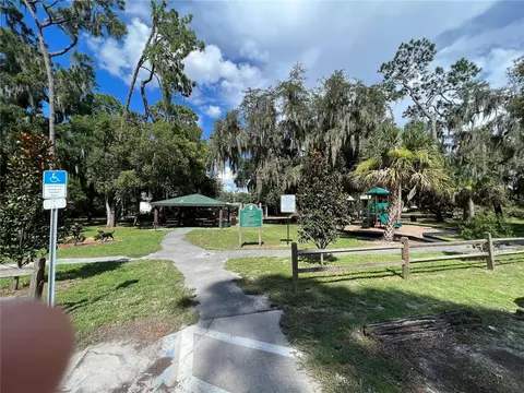 Exterior - 1118 Estancia Woods Loop, Windermere, FL 34786 photo 7 of 8