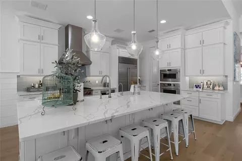 Kitchen - 1118 Estancia Woods Loop, Windermere, FL 34786 photo 2 of 3