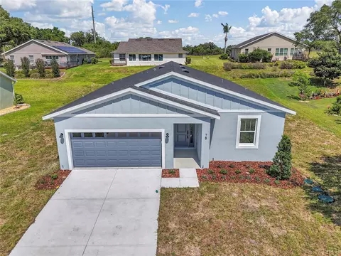 78 Fairway Cir, Umatilla, FL 32784