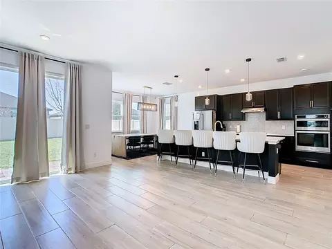 Kitchen - 1285 Hilltop Pl, Saint Cloud, FL 34772 photo 4 of 10