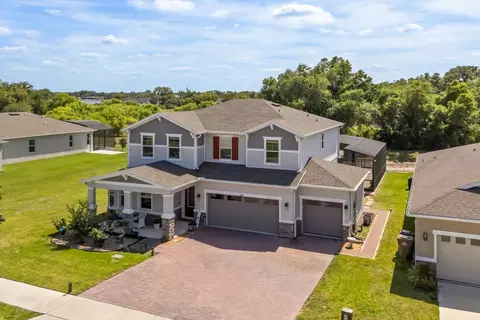 10260 Spring Lake Dr, Clermont, FL 34711