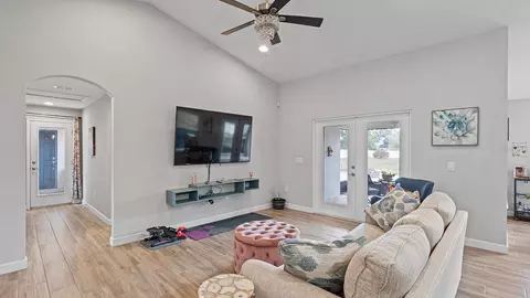 Entry Way - 4840 Old Oak Trl, Saint Cloud, FL 34771 photo 1 of 3