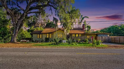 833 NE 28th St, Ocala, FL 34470