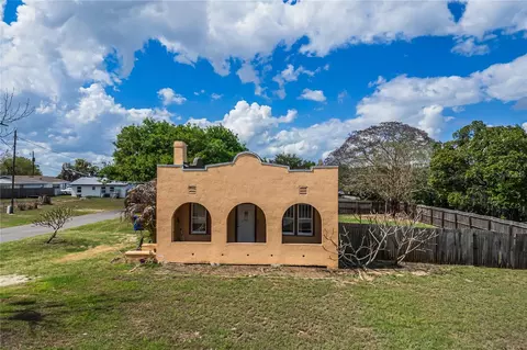 311 W Pearce Ave, Eagle Lake, FL 33839