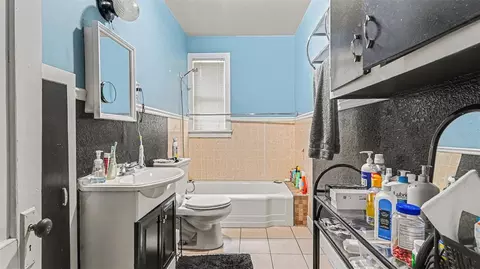 Bath - 219 SW 6th St, Ocala, FL 34471 photo 1 of 2