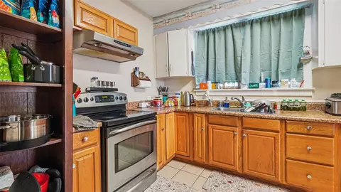 Kitchen - 219 SW 6th St, Ocala, FL 34471 photo 2 of 2