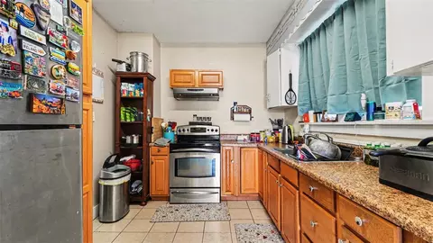 Kitchen - 219 SW 6th St, Ocala, FL 34471 photo 1 of 2