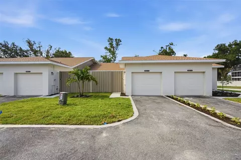 1411 Oak Pl #B, Apopka, FL 32712
