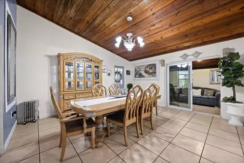Dining - 2270 Old Hickory Tree Rd, Saint Cloud, FL 34772 photo 1 of 2