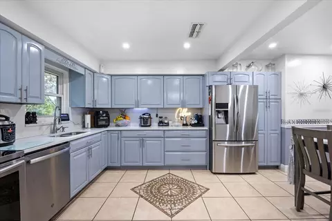 Kitchen - 2270 Old Hickory Tree Rd, Saint Cloud, FL 34772 photo 1 of 3
