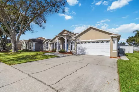Exterior - 3830 Opal Cir, Saint Cloud, FL 34772 photo 3 of 8