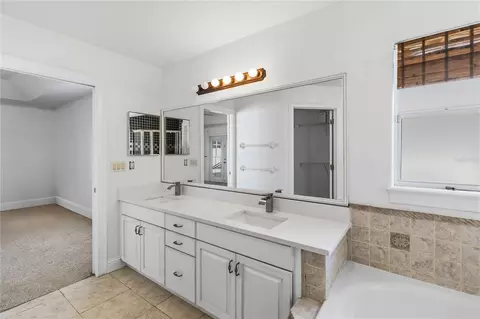 Bath - 3830 Opal Cir, Saint Cloud, FL 34772 photo 2 of 5