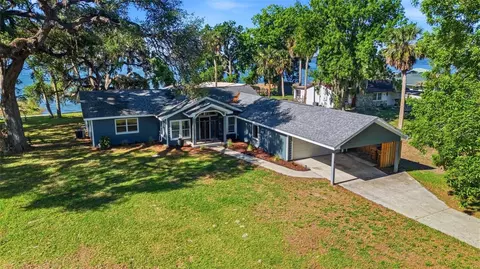 7250 Treasure Island Rd, Leesburg, FL 34788