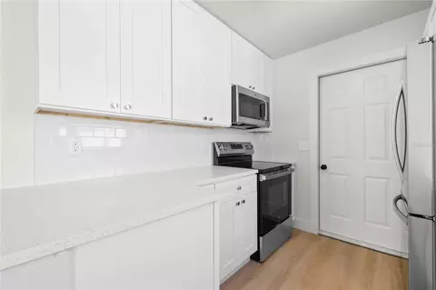 Kitchen - 13388 1st St E, Madeira Beach, FL 33708 photo 3 of 3