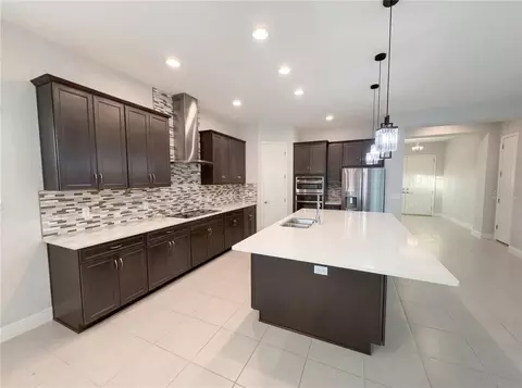 Kitchen - 11277 Rustic Timber Loop, San Antonio, FL 33576 photo 1 of 3