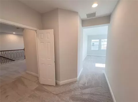 Entry Way - 11277 Rustic Timber Loop, San Antonio, FL 33576 photo 10 of 10