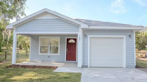 107 Dixie St, Hawthorne, FL 32640