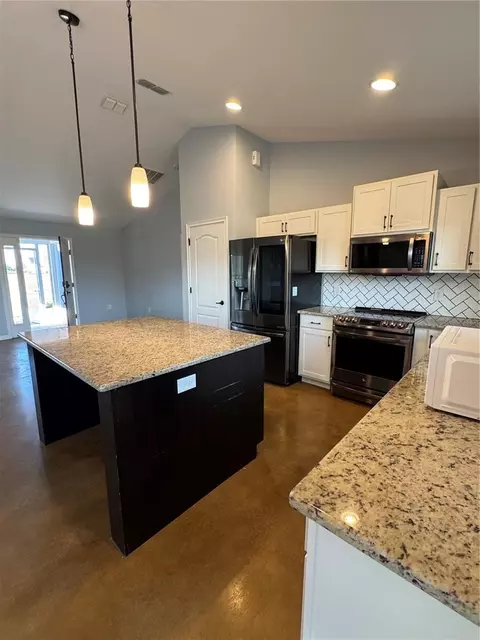 Kitchen - 4155 Albritton Rd, Saint Cloud, FL 34772 photo 9 of 9