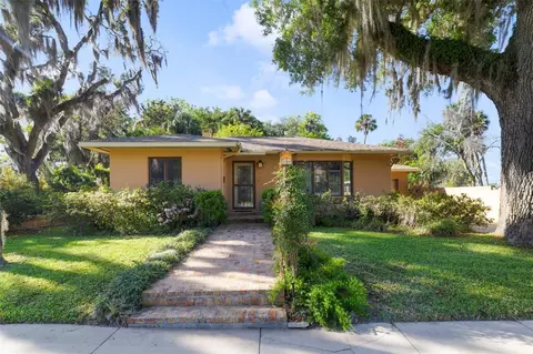 809 Wilson Ave, Leesburg, FL 34748