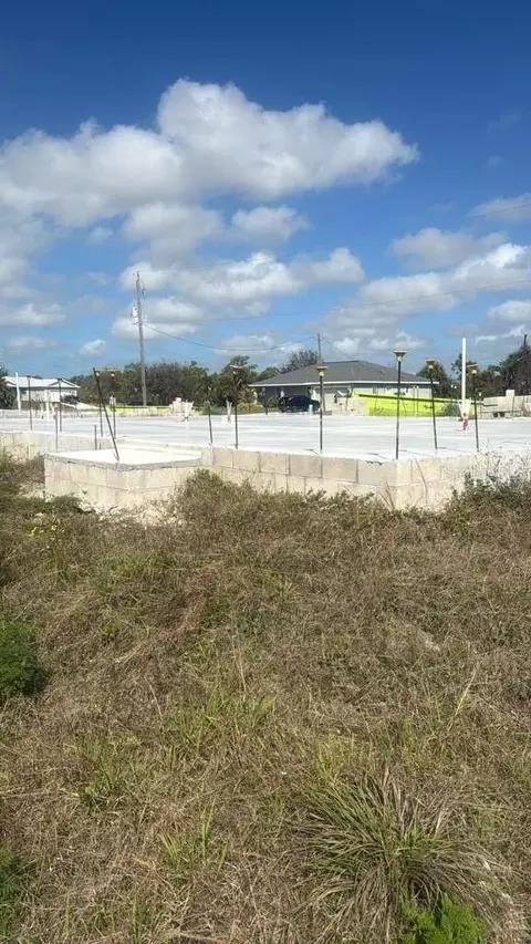 9 Bail Ct, Placida, FL 33946