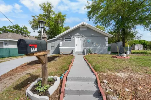221 Avenue L NE, Winter Haven, FL 33881