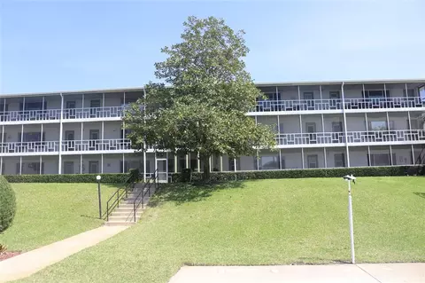 1700 6th St NW #B23, Winter Haven, FL 33881