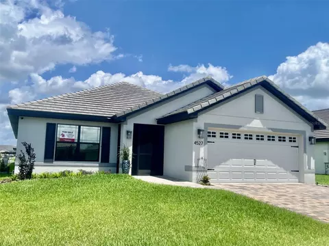 4527 Grandview Glen Dr, Auburndale, FL 33823