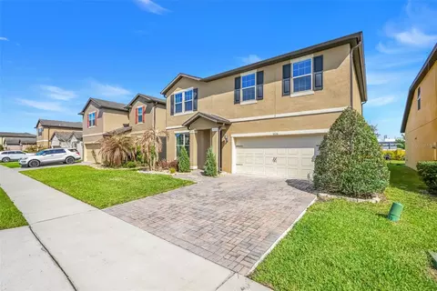 Exterior - 1626 Regal River Cir, Ocoee, FL 34761 photo 3 of 9