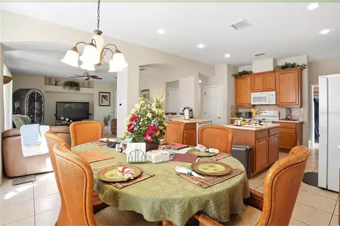 Dining - 2714 Plumberry Ave, Ocoee, FL 34761 photo 5 of 5