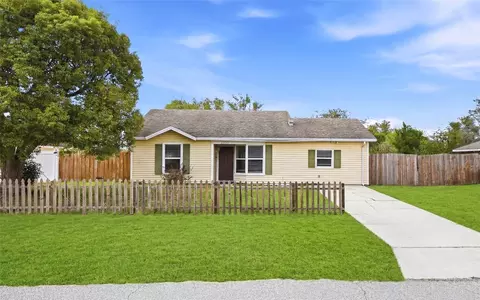 2688 Collingswood Dr, Deltona, FL 32738