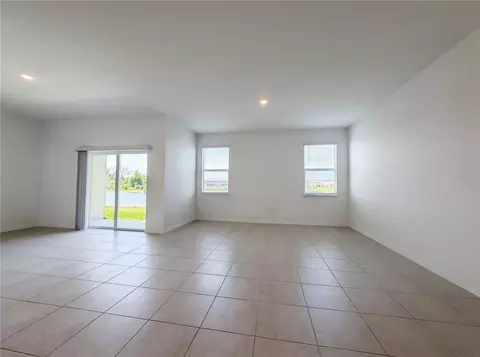 Living - 9423 Gulf Shore Ter, Parrish, FL 34219 photo 2 of 5