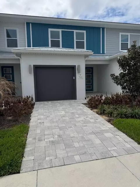 7920 W Spectrum Dr W, Kissimmee, FL 34747