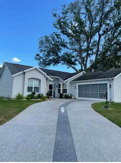 313 Gonzales Pl, Lady Lake, FL 32159