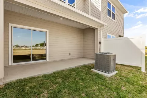 Exterior - 4915 SW 81st Loop, Ocala, FL 34476 photo 5 of 6