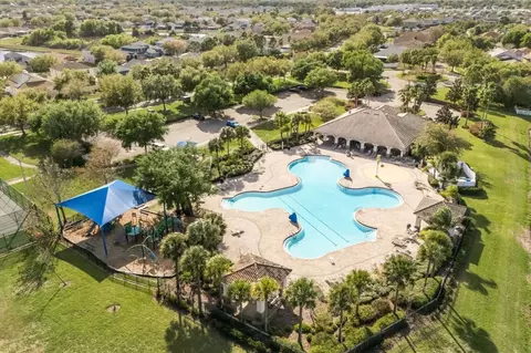 View/Area - 11478 Weston Course Loop, Riverview, FL 33579 photo 4 of 6