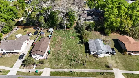 E Hazzard, Eustis, FL 32726 photo 2