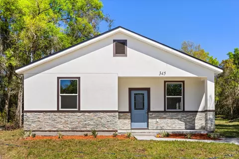 345 W Plymouth Ave, Deland, FL 32720