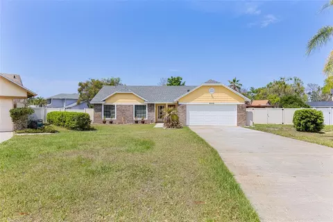 9858 Balmoral Cir, Orlando, FL 32817