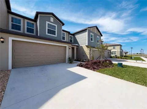 Exterior - 9435 Gulf Shore Ter, Parrish, FL 34219 photo 4 of 6
